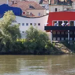 Rotel Inn